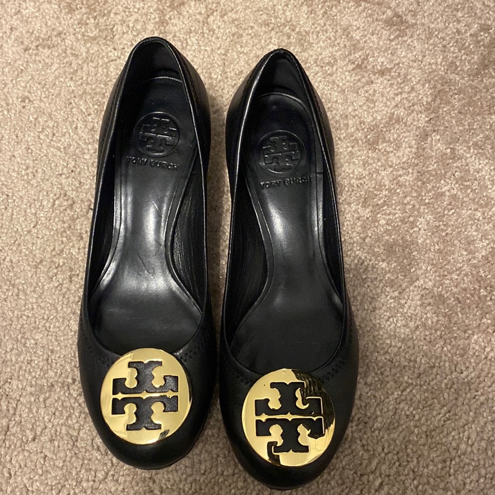 Tory Burch 1” pumps
